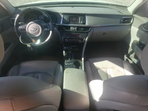5XXGU4L38GG056017 2016 KIA OPTIMA - Image 8