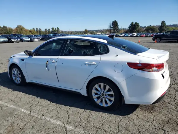 5XXGU4L38GG057698 2016 KIA OPTIMA - Image 2