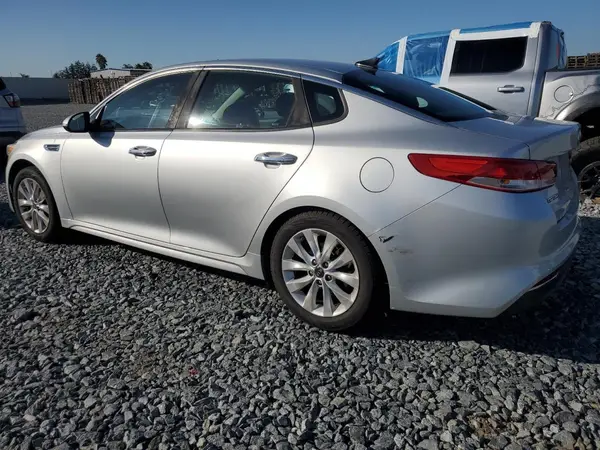 5XXGU4L38GG068300 2016 KIA OPTIMA - Image 2