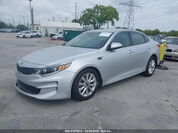 5XXGU4L38GG069348 2016 KIA OPTIMA - Image 2