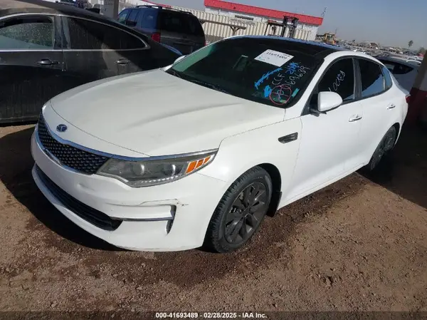 5XXGU4L38GG069639 2016 KIA OPTIMA - Image 2