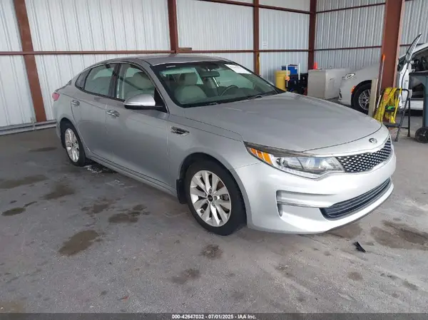 5XXGU4L38GG081239 2016 KIA OPTIMA - Image 1