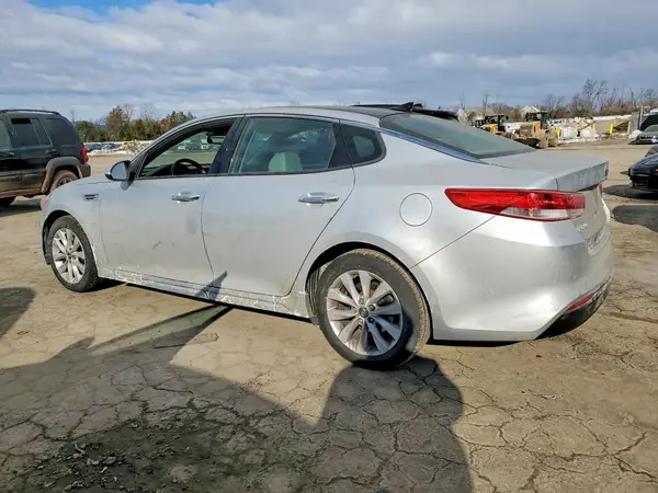 5XXGU4L38GG081256 2016 KIA OPTIMA - Image 2