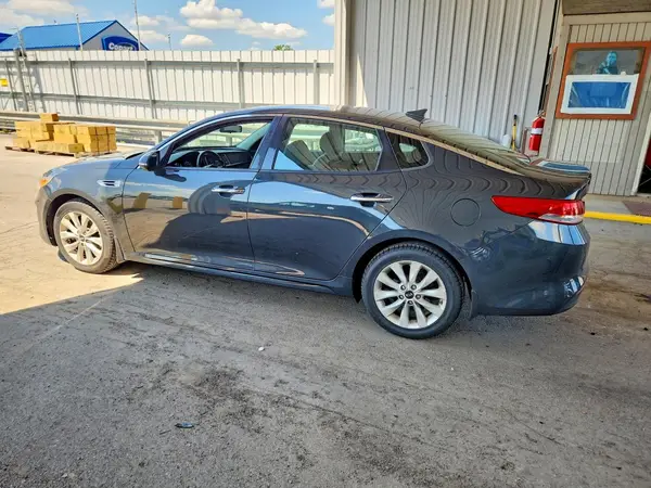 5XXGU4L38GG094637 2016 KIA OPTIMA - Image 2