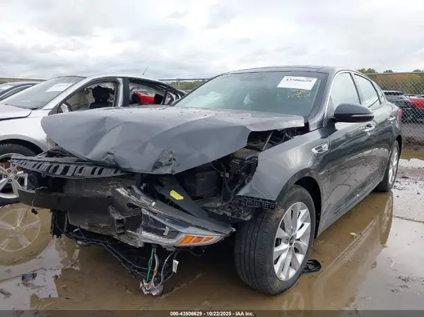 5XXGU4L38GG094654 2016 KIA OPTIMA - Image 2