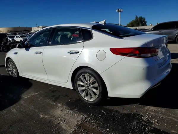 5XXGU4L38GG121190 2016 KIA OPTIMA - Image 2