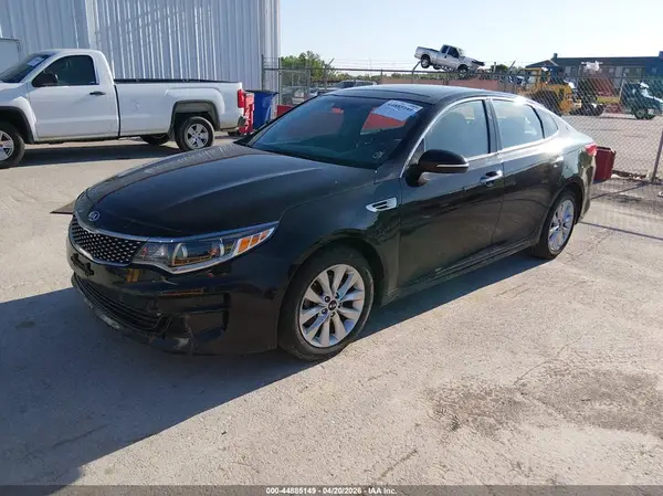 5XXGU4L38GG121352 2016 KIA OPTIMA - Image 2