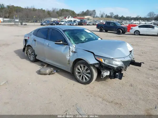 5XXGU4L38HG126102 2017 KIA OPTIMA - Image 1