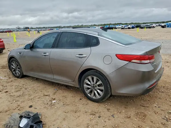 5XXGU4L38HG135205 2017 KIA OPTIMA - Image 2