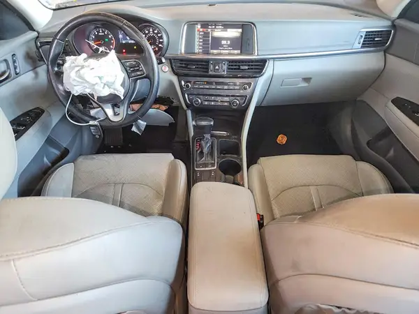 5XXGU4L38HG135382 2017 KIA OPTIMA - Image 8