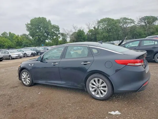 5XXGU4L38HG137598 2017 KIA OPTIMA - Image 2