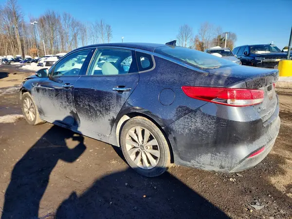 5XXGU4L38HG138752 2017 KIA OPTIMA - Image 2