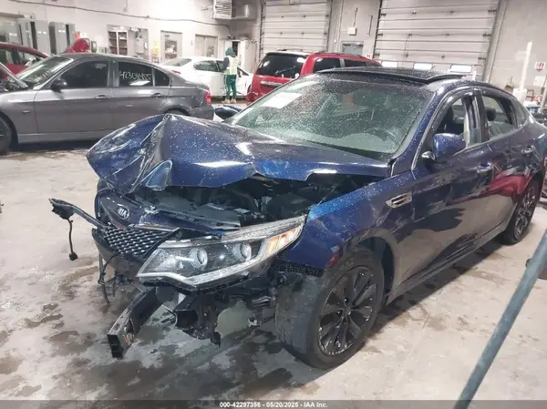 5XXGU4L38HG144261 2017 KIA OPTIMA - Image 2