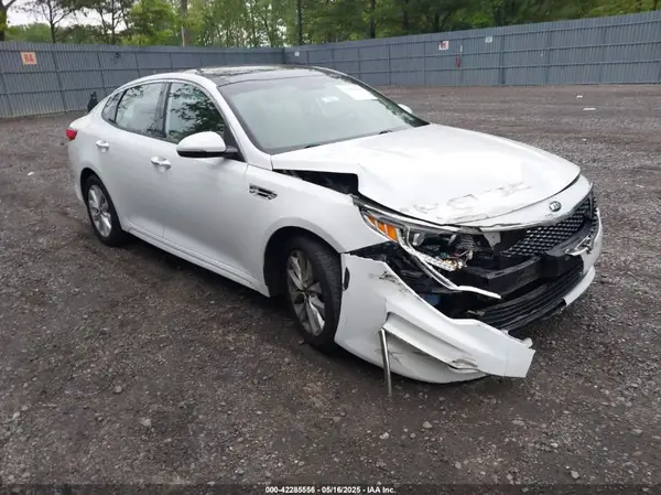 5XXGU4L38HG150559 2017 KIA OPTIMA - Image 1