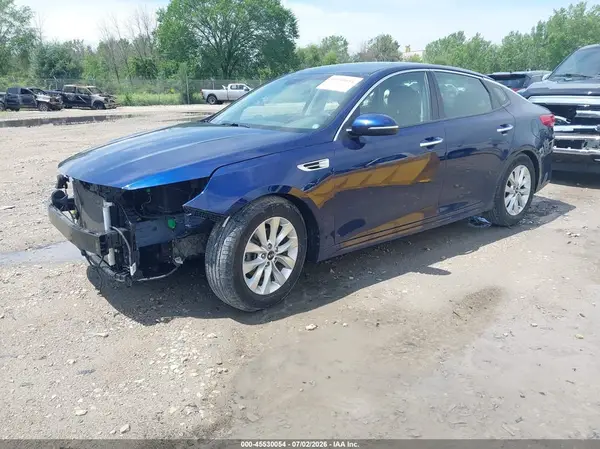 5XXGU4L38HG154322 2017 KIA OPTIMA - Image 2