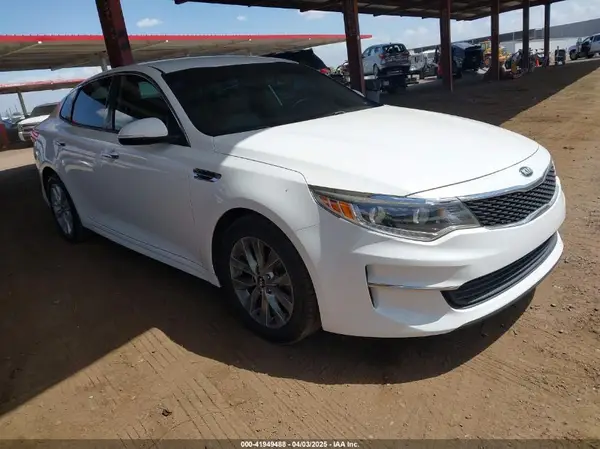 5XXGU4L38HG158709 2017 KIA OPTIMA - Image 1