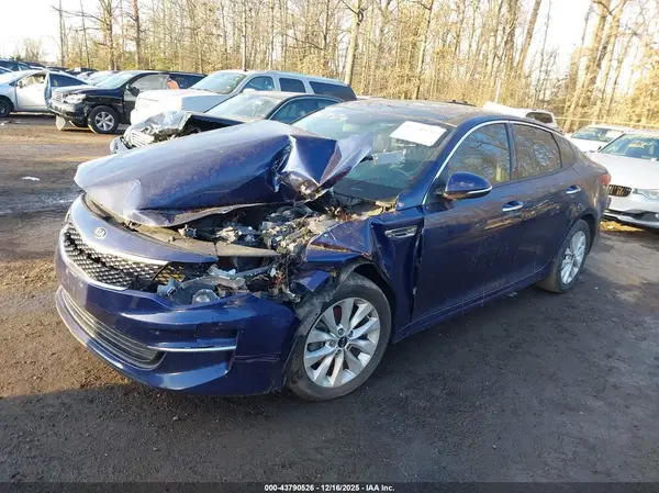 5XXGU4L38JG191294 2018 KIA OPTIMA - Image 2