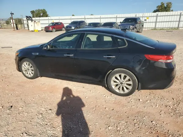 5XXGU4L38JG210345 2018 KIA OPTIMA - Image 2