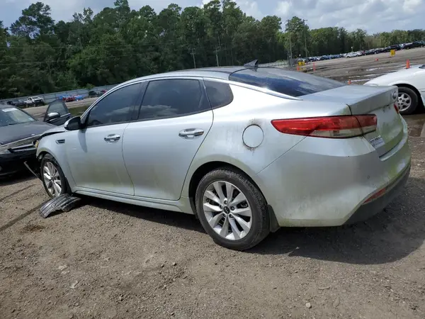 5XXGU4L38JG217893 2018 KIA OPTIMA - Image 2