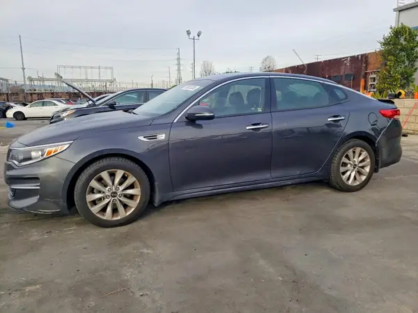 5XXGU4L38JG218333 2018 KIA OPTIMA - Image 1