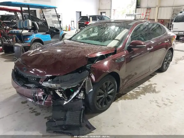 5XXGU4L38JG232197 2018 KIA OPTIMA - Image 2