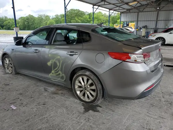 5XXGU4L38JG243149 2018 KIA OPTIMA - Image 2