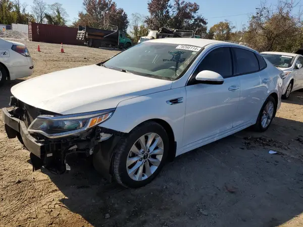 5XXGU4L38JG245788 2018 KIA OPTIMA - Image 1
