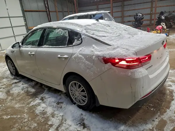 5XXGU4L38JG250778 2018 KIA OPTIMA - Image 2