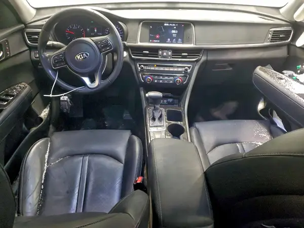 5XXGU4L38JG250778 2018 KIA OPTIMA - Image 8