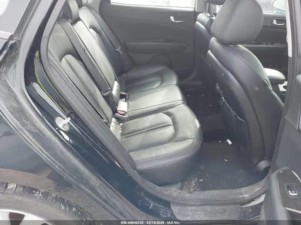 5XXGU4L38JG260727 2018 KIA OPTIMA - Image 8
