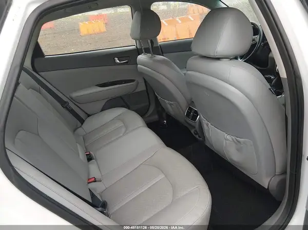 5XXGU4L39GG007828 2016 KIA OPTIMA - Image 8