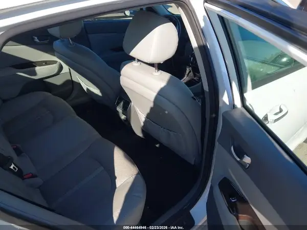 5XXGU4L39GG012642 2016 KIA OPTIMA - Image 8