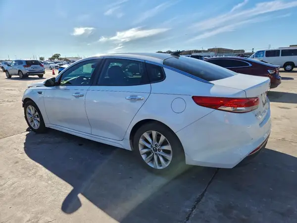5XXGU4L39GG013077 2016 KIA OPTIMA - Image 2