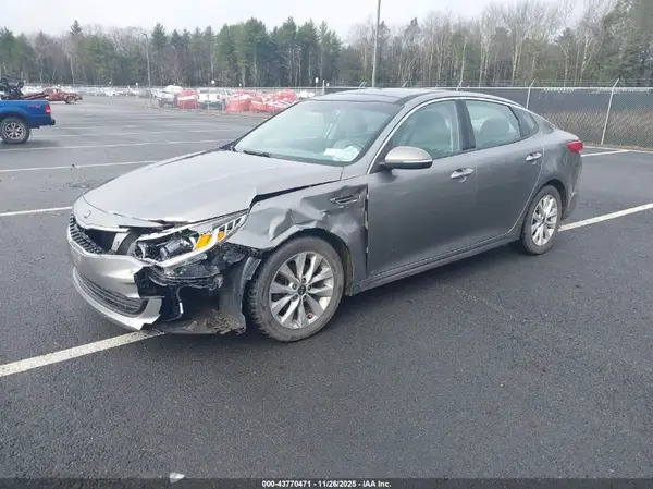 5XXGU4L39GG029568 2016 KIA OPTIMA - Image 2