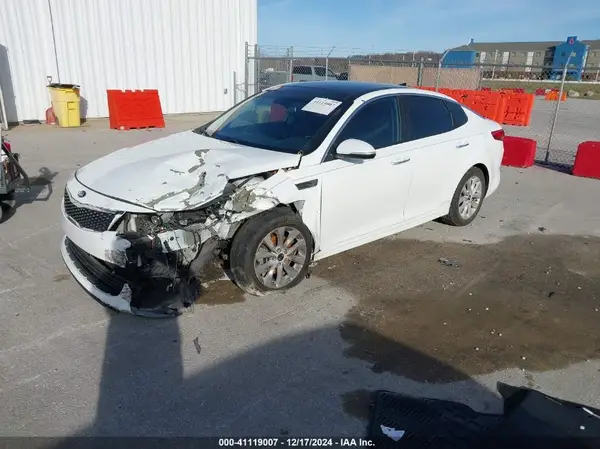 5XXGU4L39GG033569 2016 KIA OPTIMA - Image 2