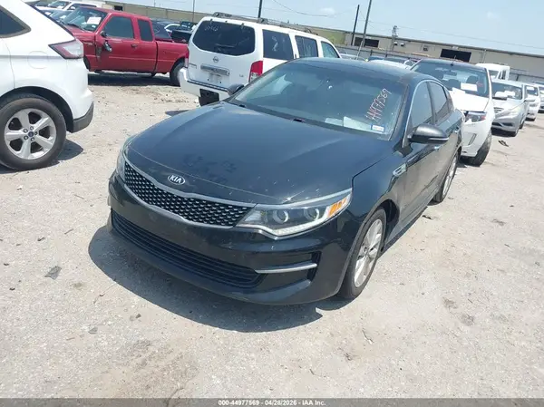 5XXGU4L39GG039663 2016 KIA OPTIMA - Image 2