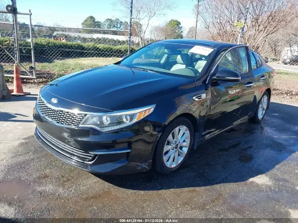 5XXGU4L39GG057340 2016 KIA OPTIMA - Image 2