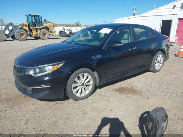 5XXGU4L39GG058908 2016 KIA OPTIMA - Image 2