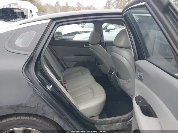 5XXGU4L39GG062490 2016 KIA OPTIMA - Image 8
