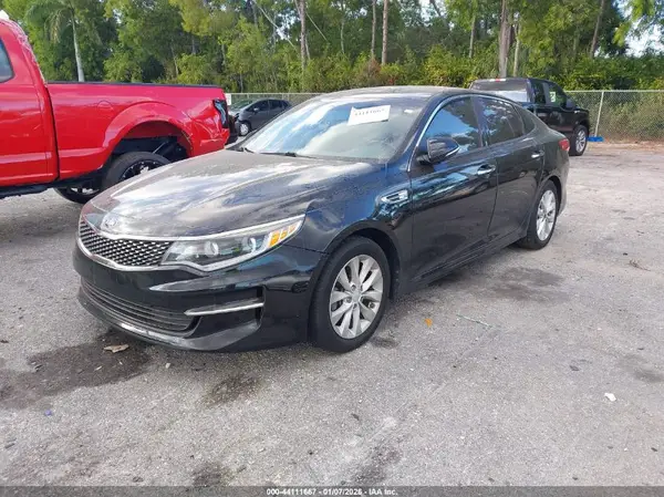 5XXGU4L39GG079807 2016 KIA OPTIMA - Image 2