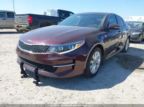 5XXGU4L39GG081976 2016 KIA OPTIMA - Image 2
