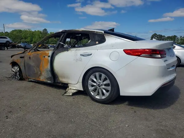 5XXGU4L39GG086448 2016 KIA OPTIMA - Image 2
