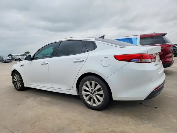 5XXGU4L39HG176538 2017 KIA OPTIMA - Image 2