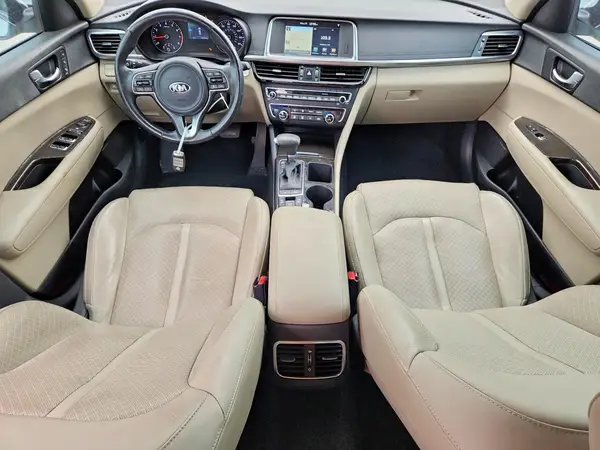 5XXGU4L39HG176538 2017 KIA OPTIMA - Image 8
