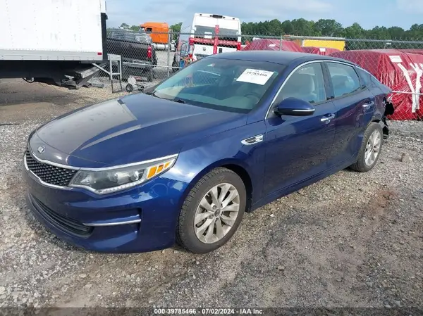 5XXGU4L39JG179008 2018 KIA OPTIMA - Image 2