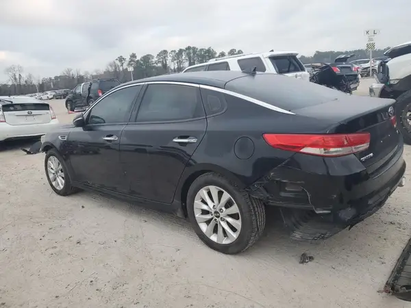 5XXGU4L39JG193619 2018 KIA OPTIMA - Image 2
