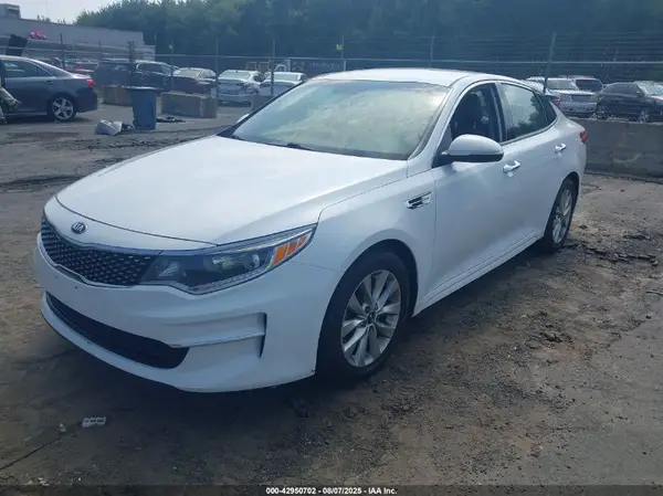 5XXGU4L39JG193684 2018 KIA OPTIMA - Image 2