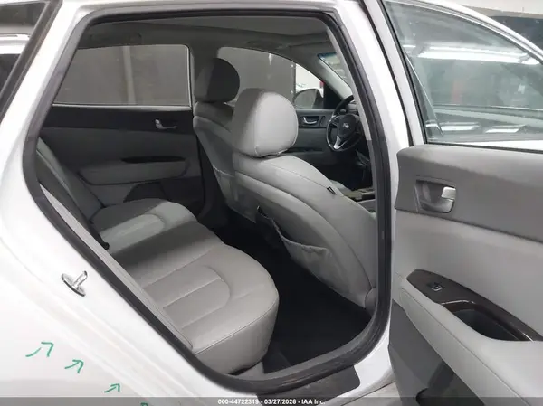 5XXGU4L39JG199503 2018 KIA OPTIMA - Image 8