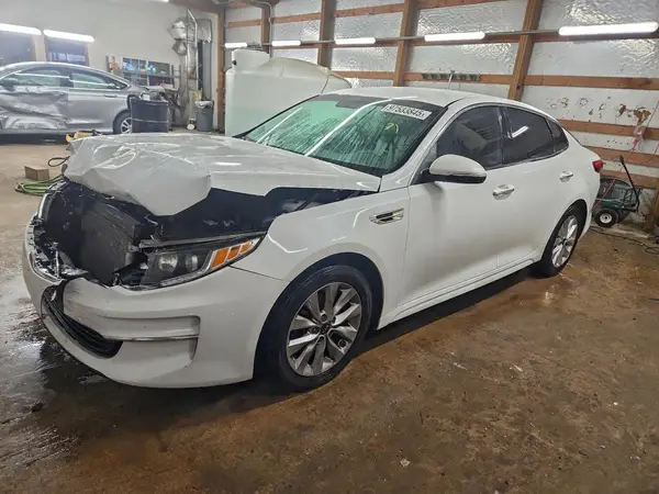 5XXGU4L39JG205123 2018 KIA OPTIMA - Image 1