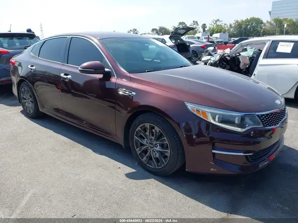 5XXGU4L39JG206028 2018 KIA OPTIMA - Image 1